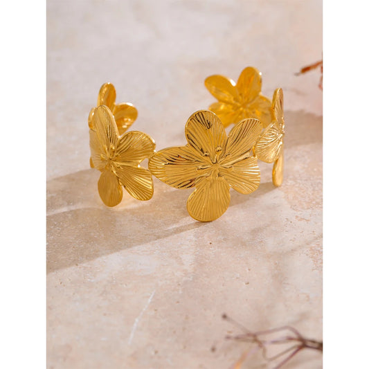 Orla Gold Flower Bangle