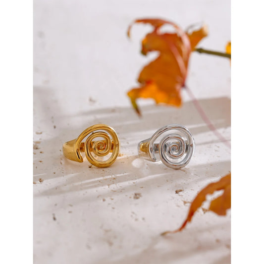Melody Swirl Ring