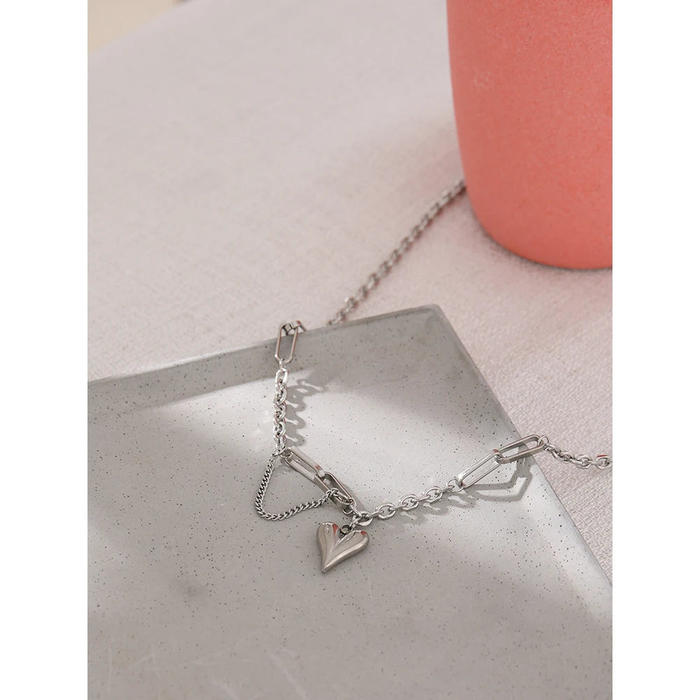 Rosa Chunky Heart Pendant Necklace