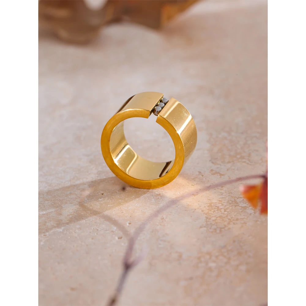 Eva Gold Chunky Ring